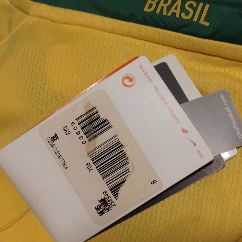 2008 home Brazil jersey new with tags - Picture 10 of 10